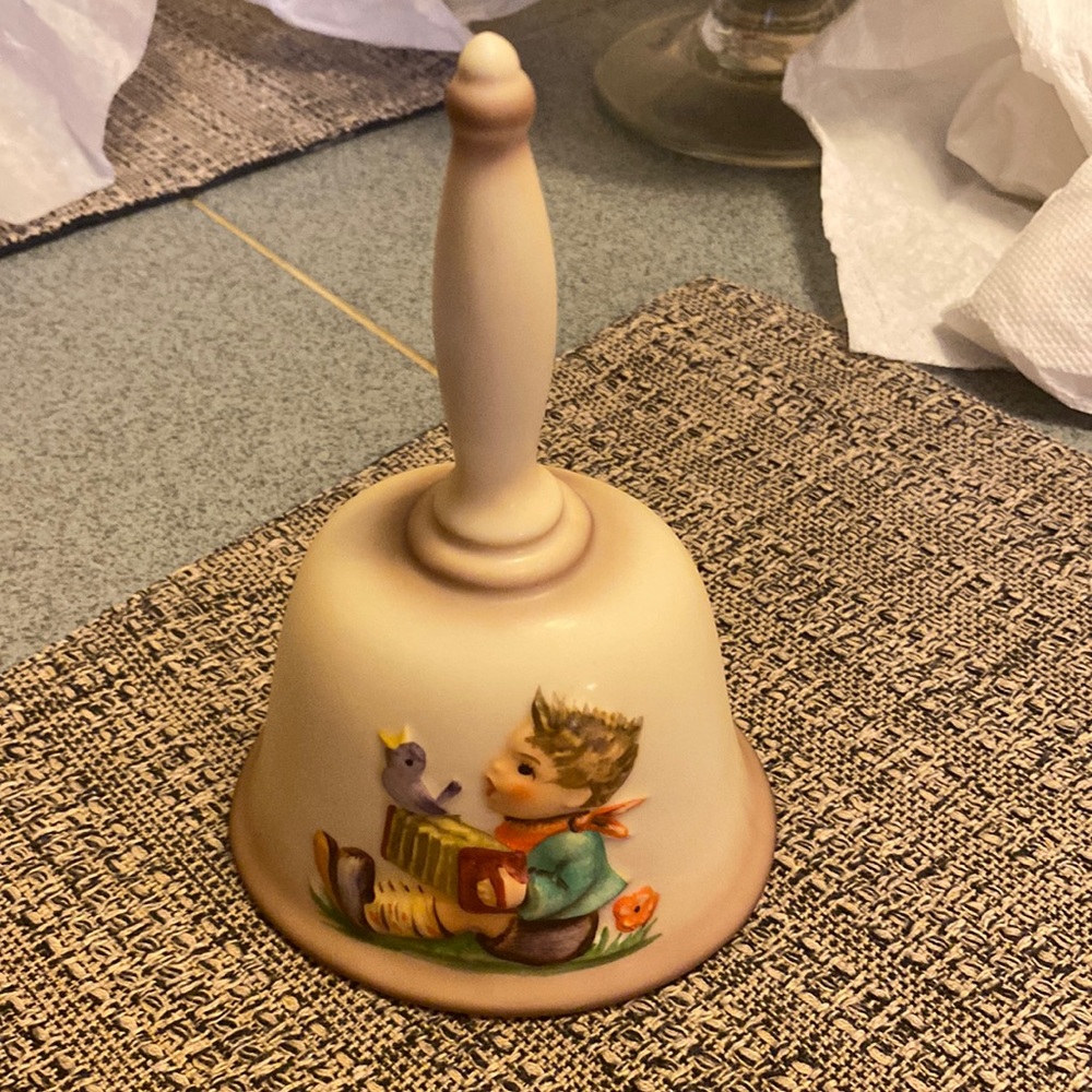 Hummel Annual Bell 1978